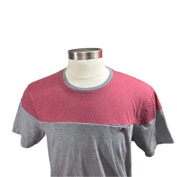 Steel & Jelly London Men Red & Grey T-Shirt Size XL Color Block Short Sleeve - Picture 2 of 11